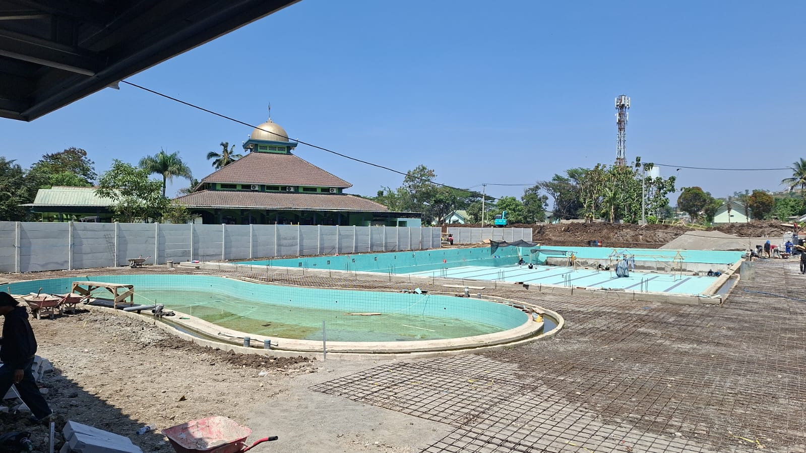Pembangunan Kolam Renang